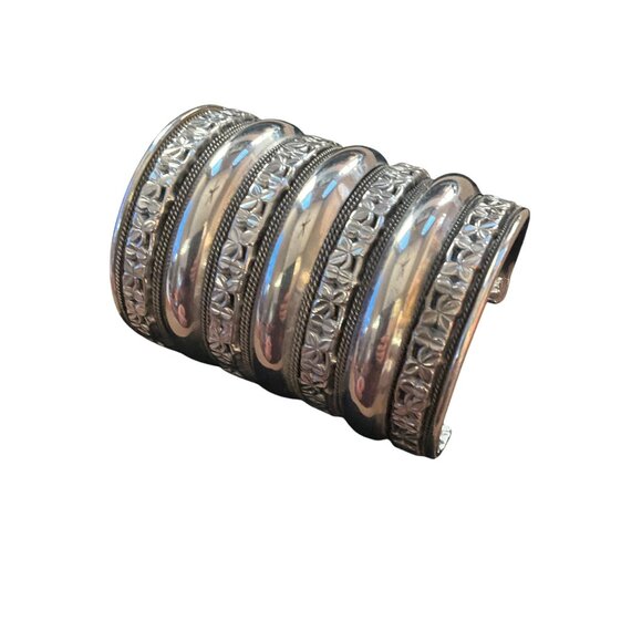 Wide Silver Cuff Bracelet With Intricate Floral Pattern Design For Women - Picture 1 of 14
